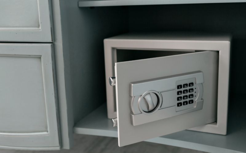 vệ sinh bảo dưỡng két sắt định kỳ